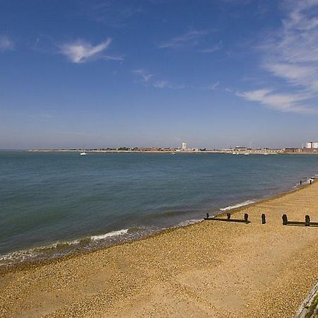 Premier Inn Southsea ポーツマス エクステリア 写真