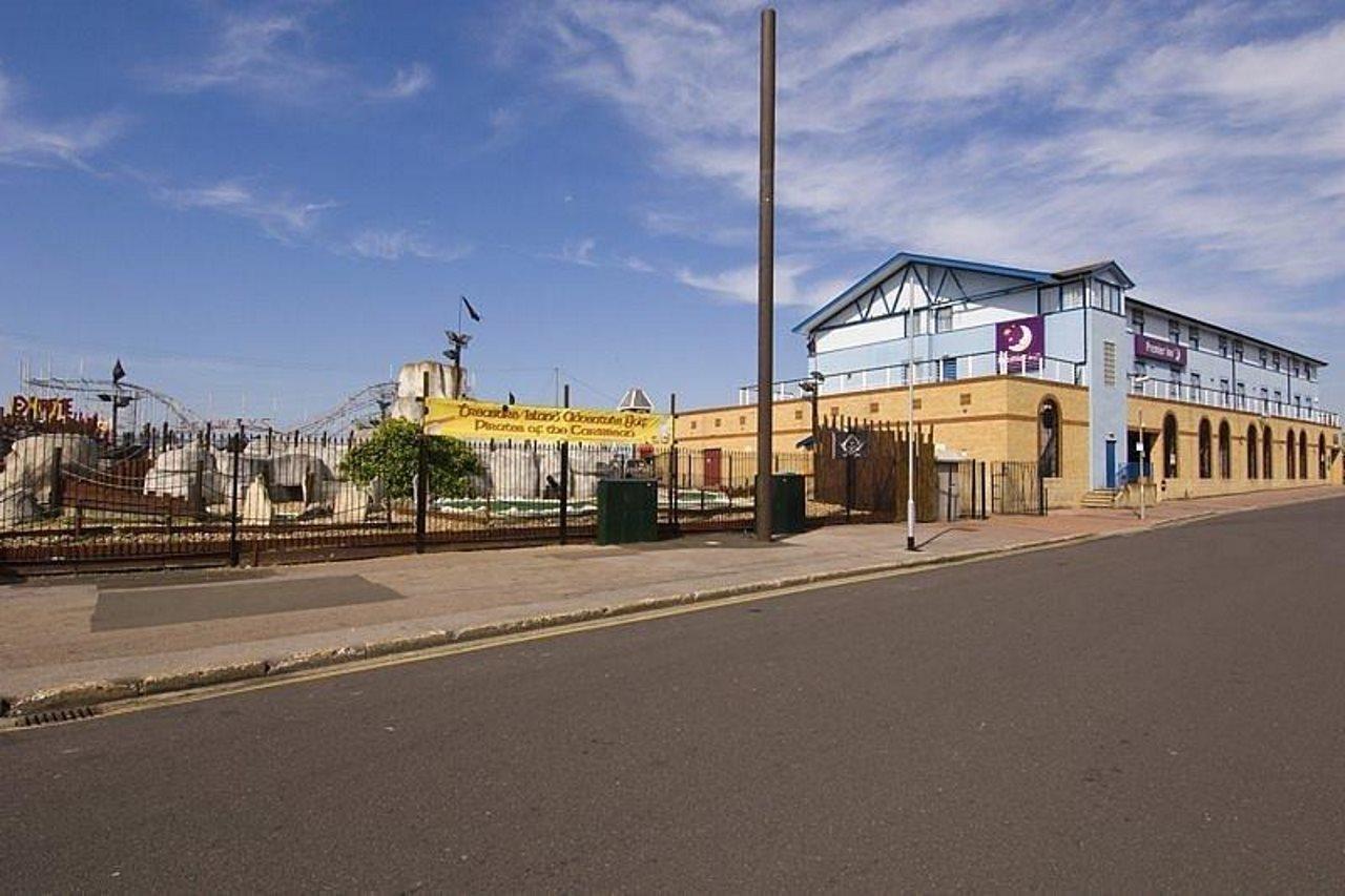 Premier Inn Southsea ポーツマス エクステリア 写真