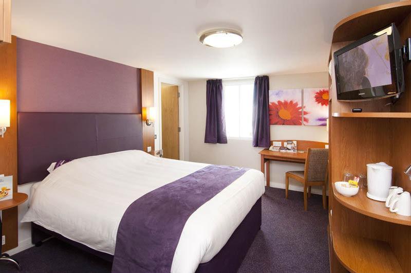 Premier Inn Southsea ポーツマス エクステリア 写真