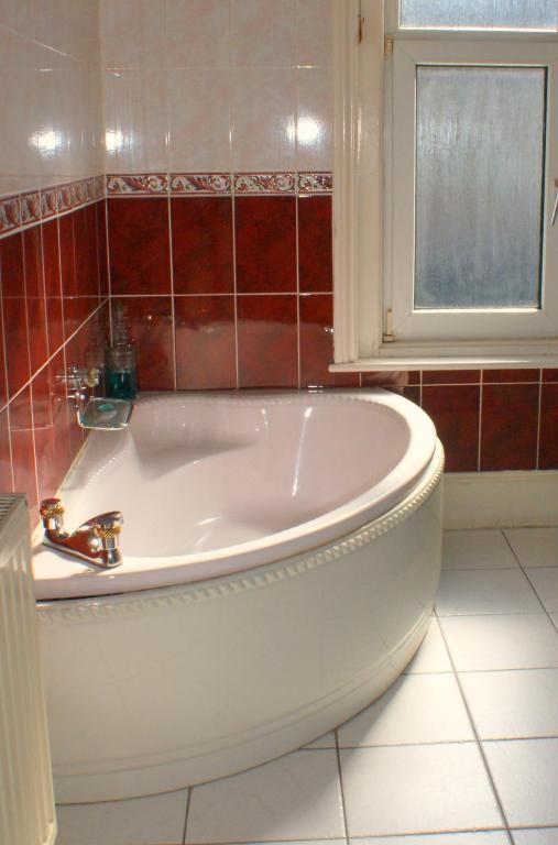 Premier Inn Southsea ポーツマス エクステリア 写真